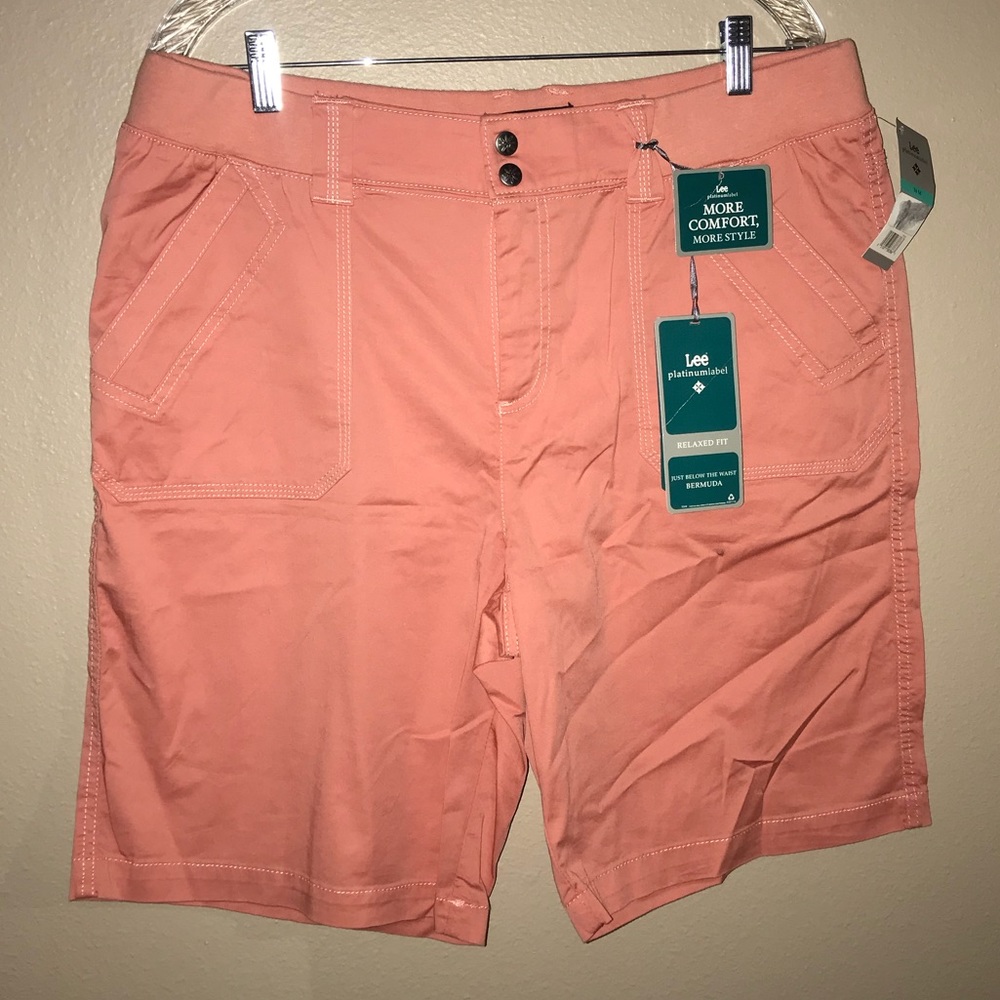 Lee peach Bermuda shorts